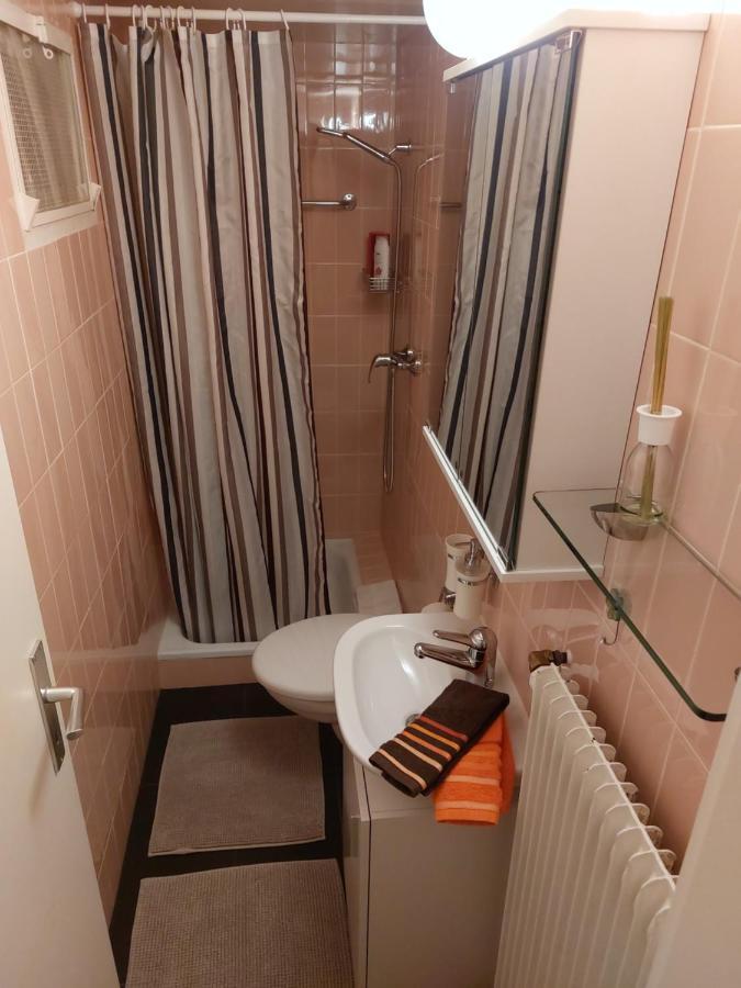 Joli Studio Avec Terrasse Et Vue Exclusivement Pour Non Fumeurs Бельмон-сюр-Лозанн Экстерьер фото