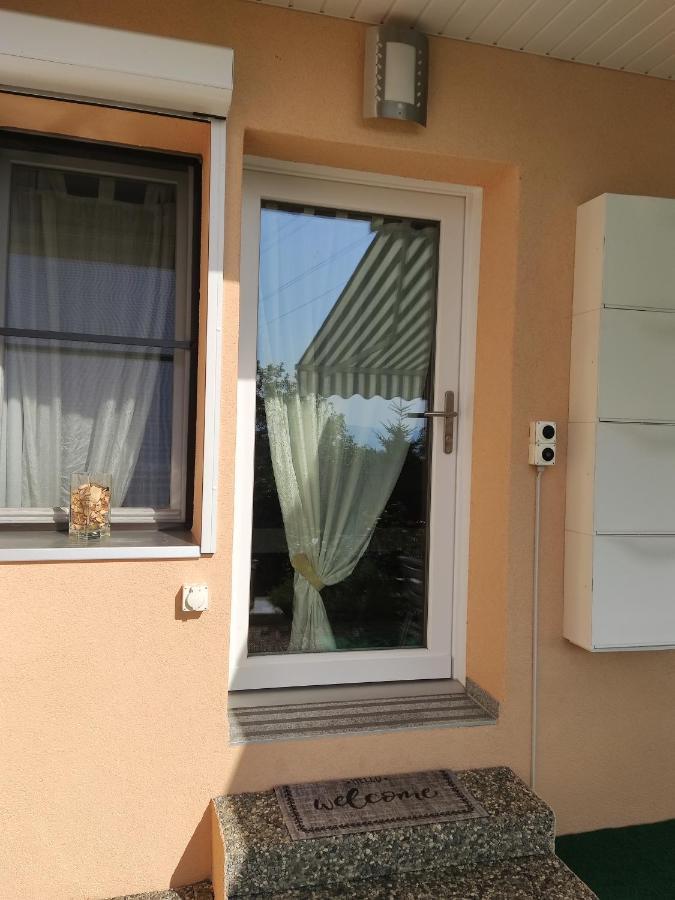 Joli Studio Avec Terrasse Et Vue Exclusivement Pour Non Fumeurs Бельмон-сюр-Лозанн Экстерьер фото